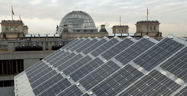 آلمان استفاده از انرژی خورشیدی در منازل را اجباری می‌کند